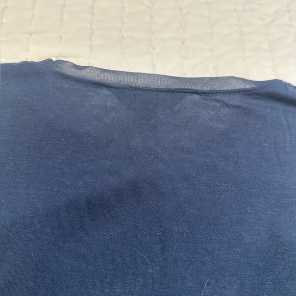 Simply Vera Vera Wang Casual Navy Pleated Neutral Blouse - Picture 11 of 11